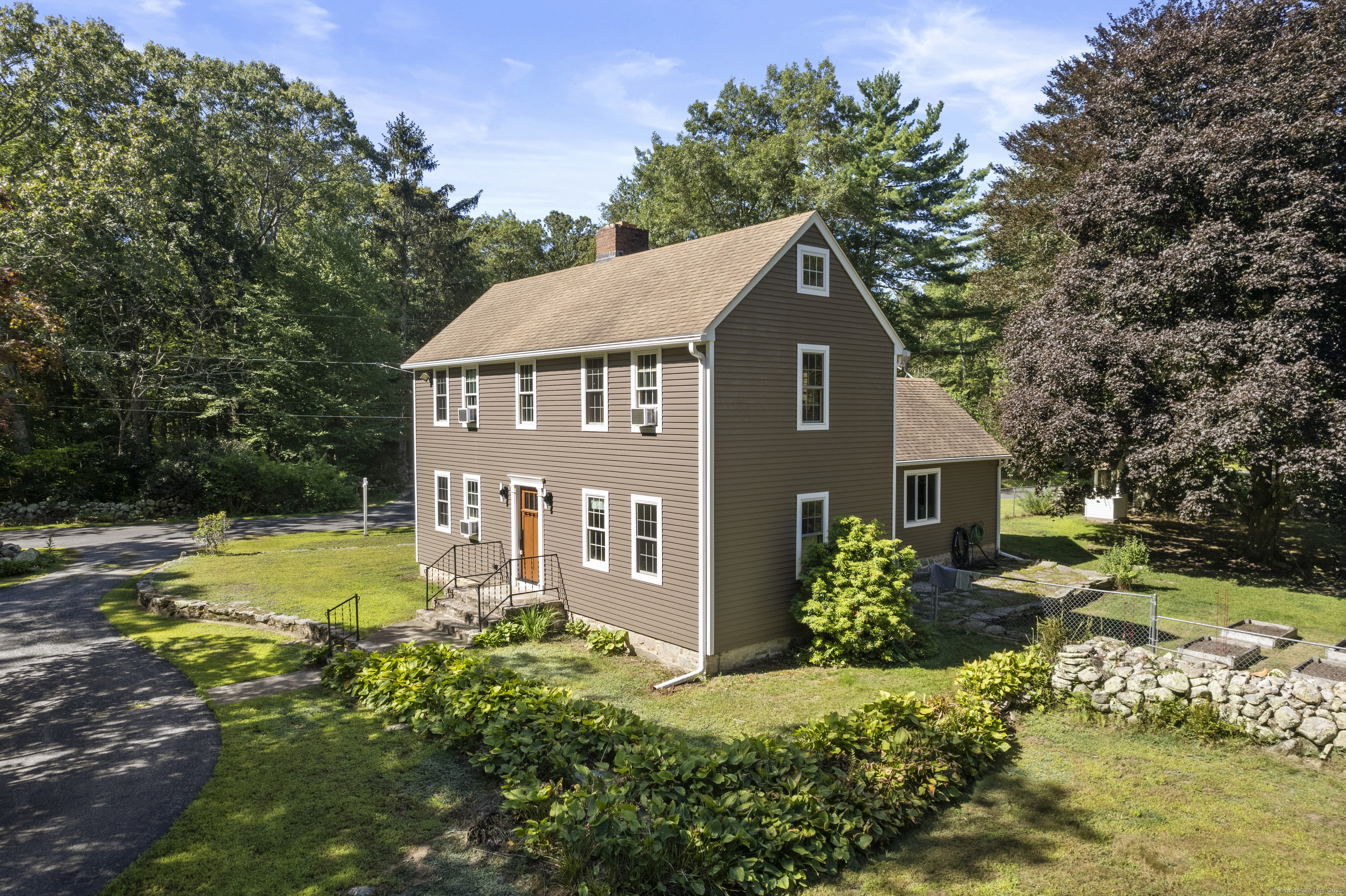 484 Old New London Road