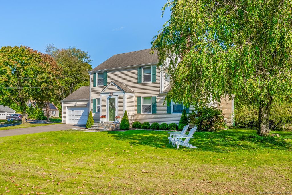 Photo of 74 Westford Drive, Fairfield, CT 06890 (MLS # 24132909)