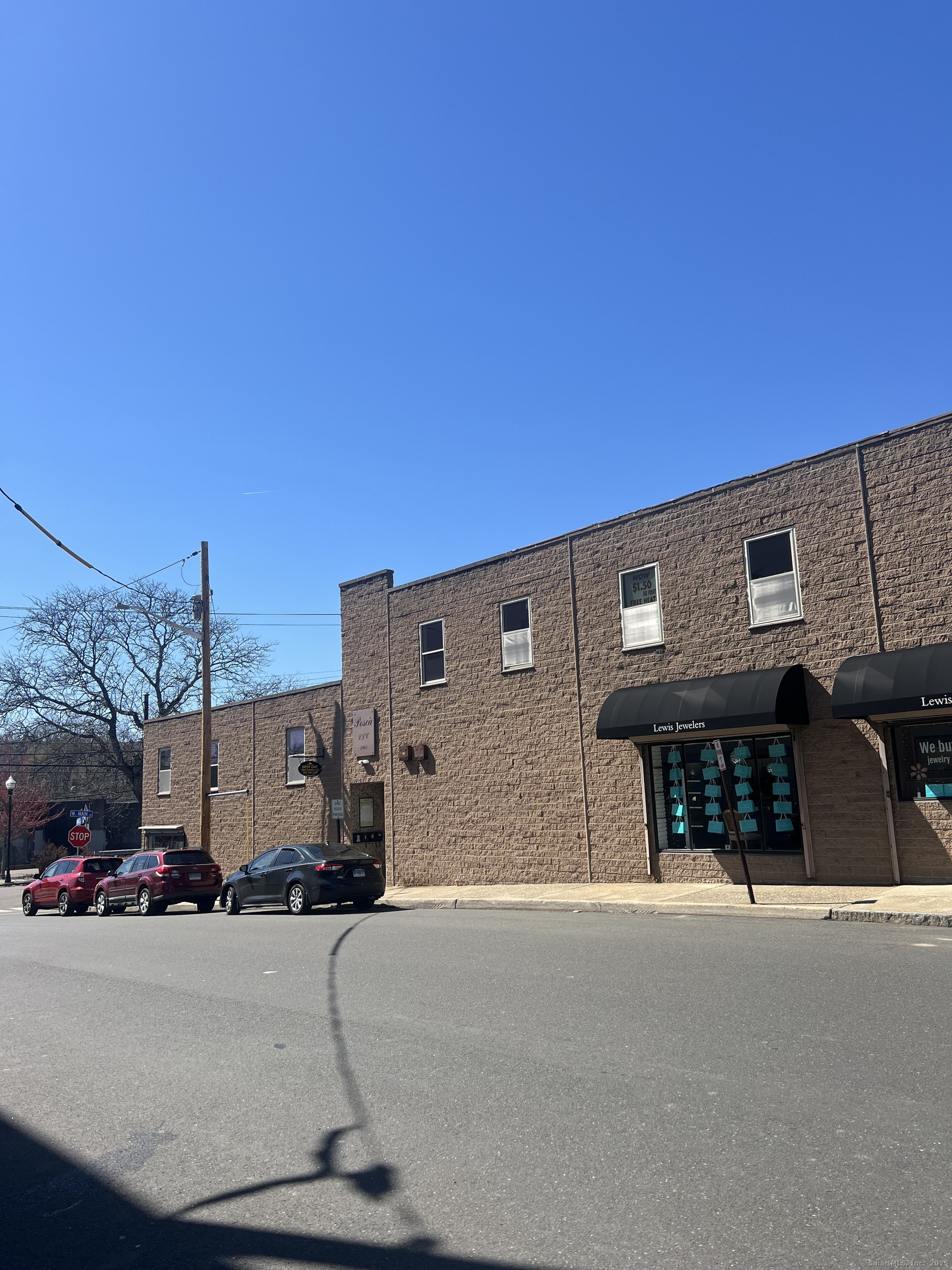 174 Main Street 6