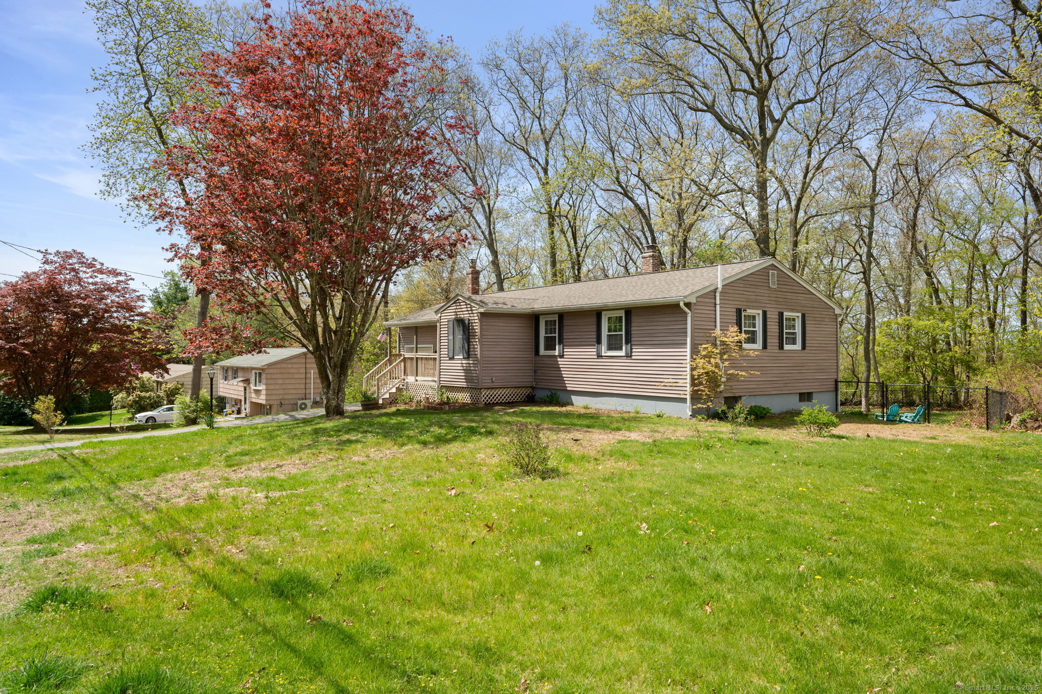 17 Ledgewood Drive, Ledyard, Connecticut image 2