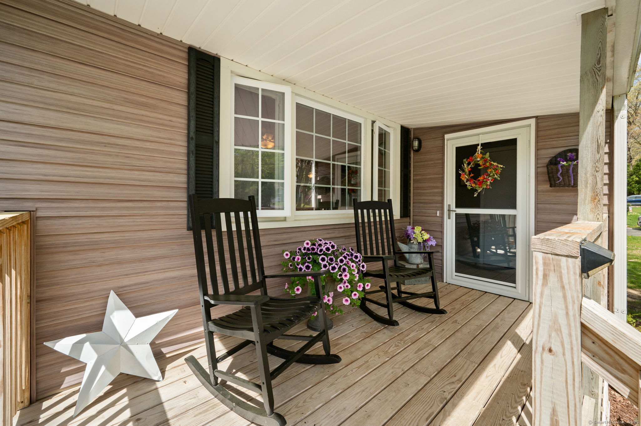 17 Ledgewood Drive, Ledyard, Connecticut image 3