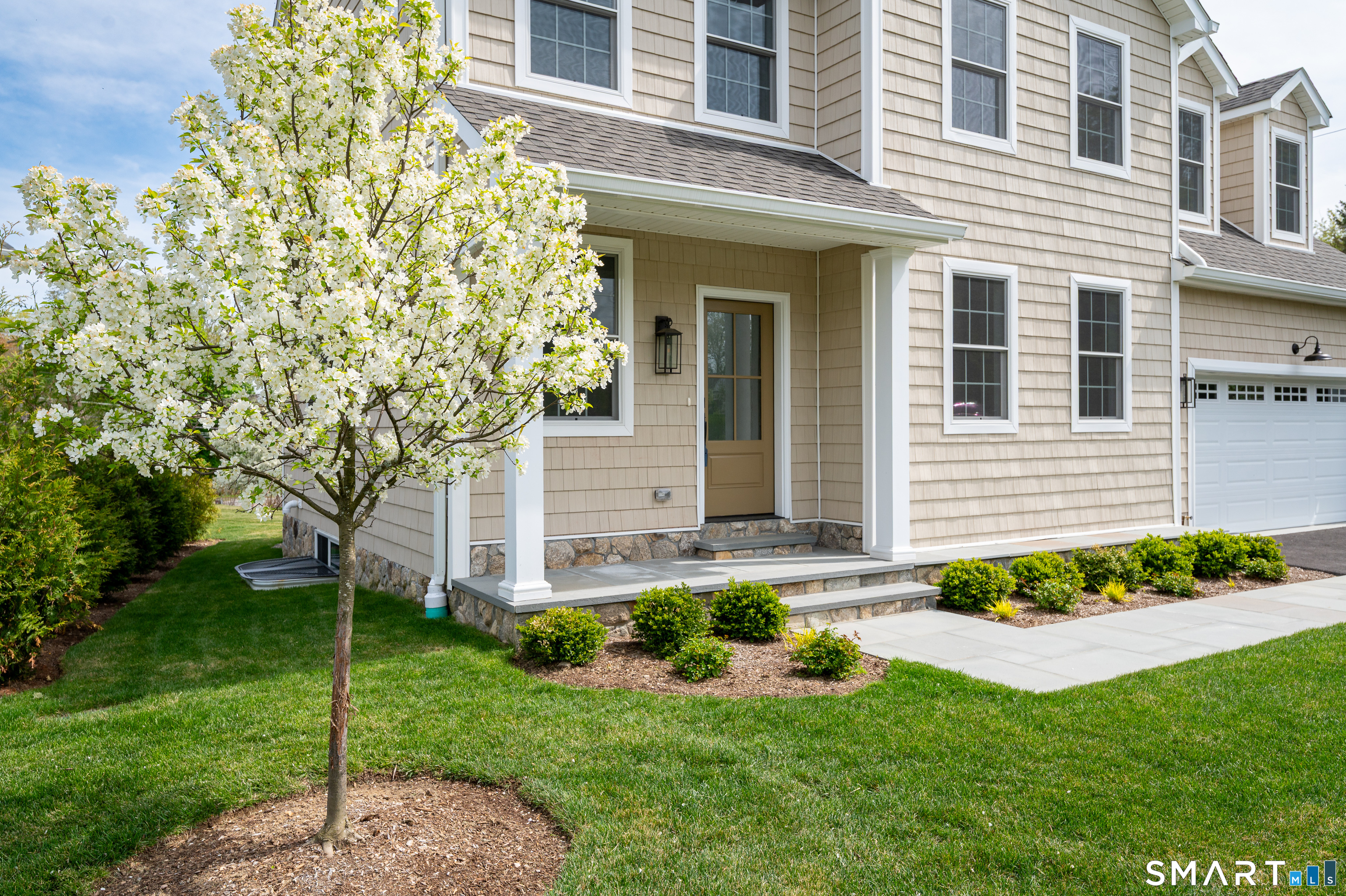 12 Walnut Ridge Court