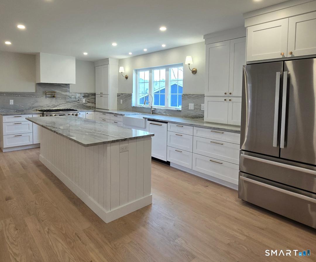 152 Davis Road