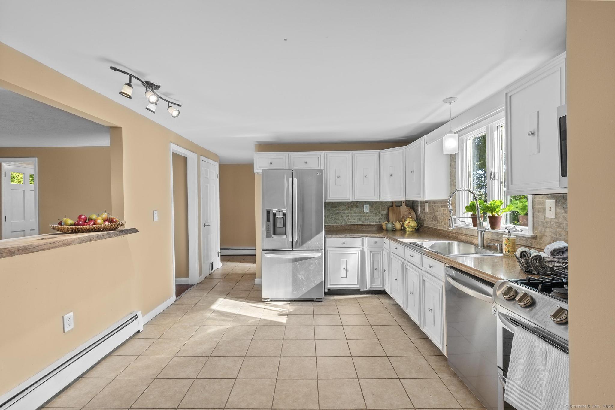 180 South Stone Street