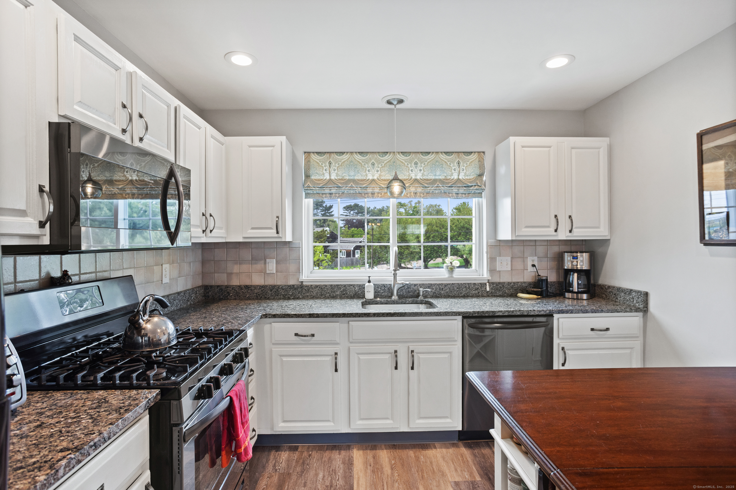 560 Silver Sands Road #902, East Haven, Connecticut image 6