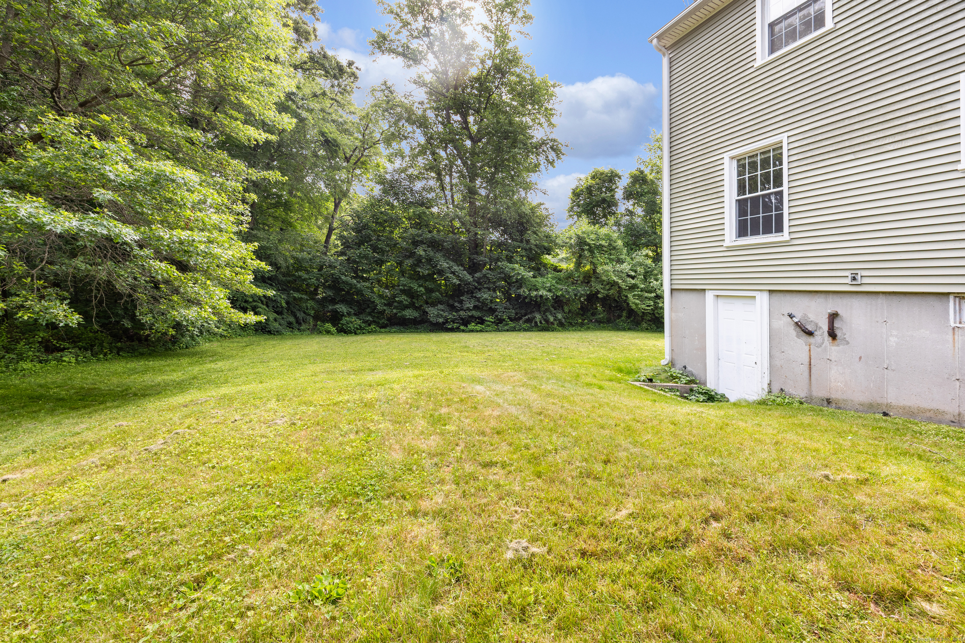 1 Brook Hill Road