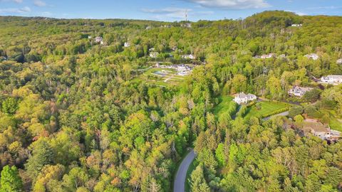 Tiny photo for 10-20 Breezy Knoll, Avon, CT 06011 (MLS # 24076335)
