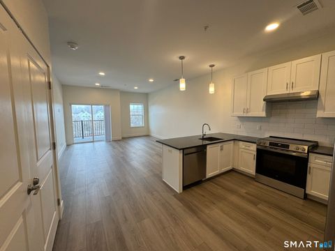 Photo of 414 Berlin Turnpike #1108, Berlin, CT 06037 (MLS # 24162598)