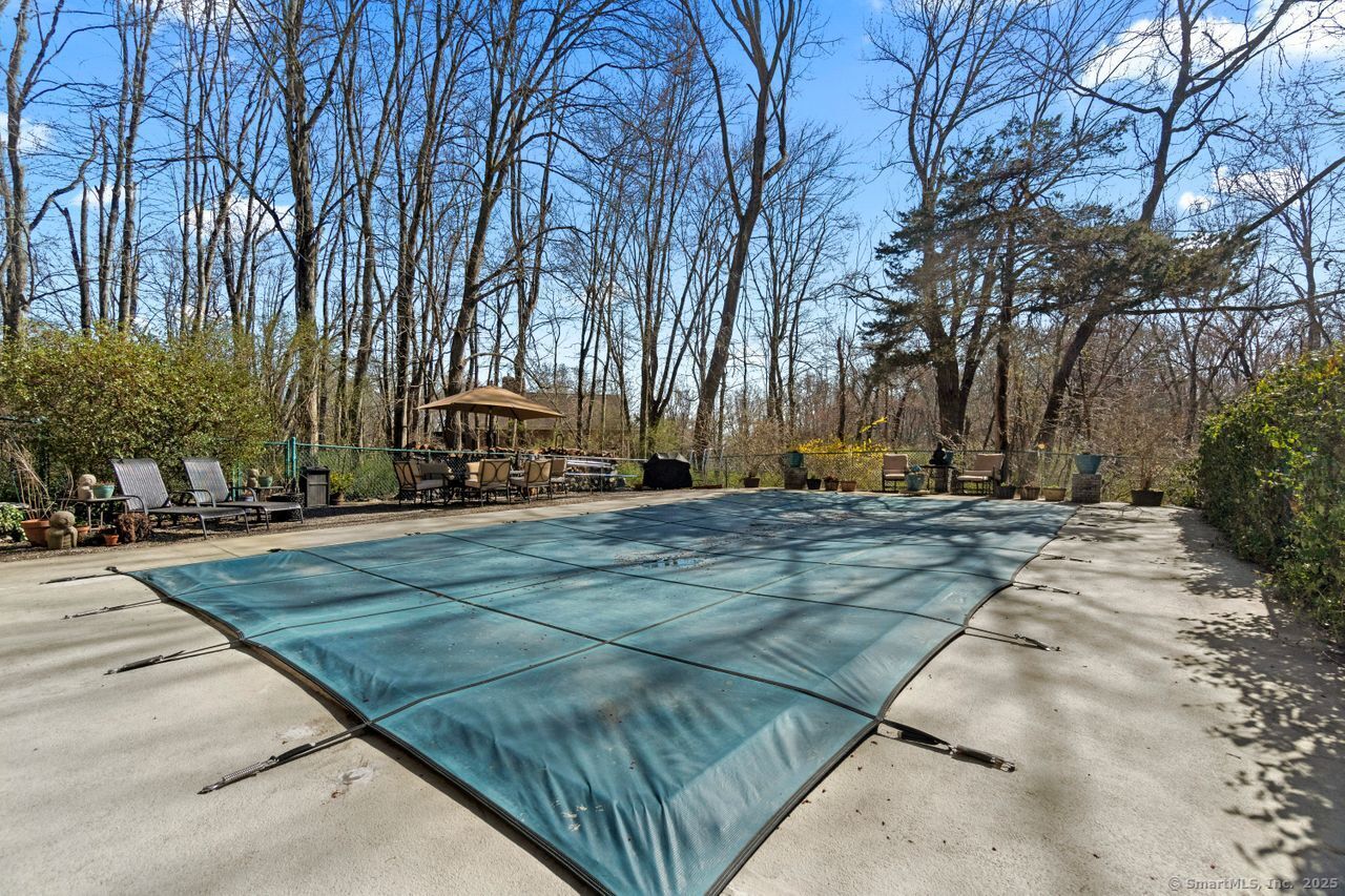 32 Forest Glen Drive, Woodbridge, Connecticut image 34