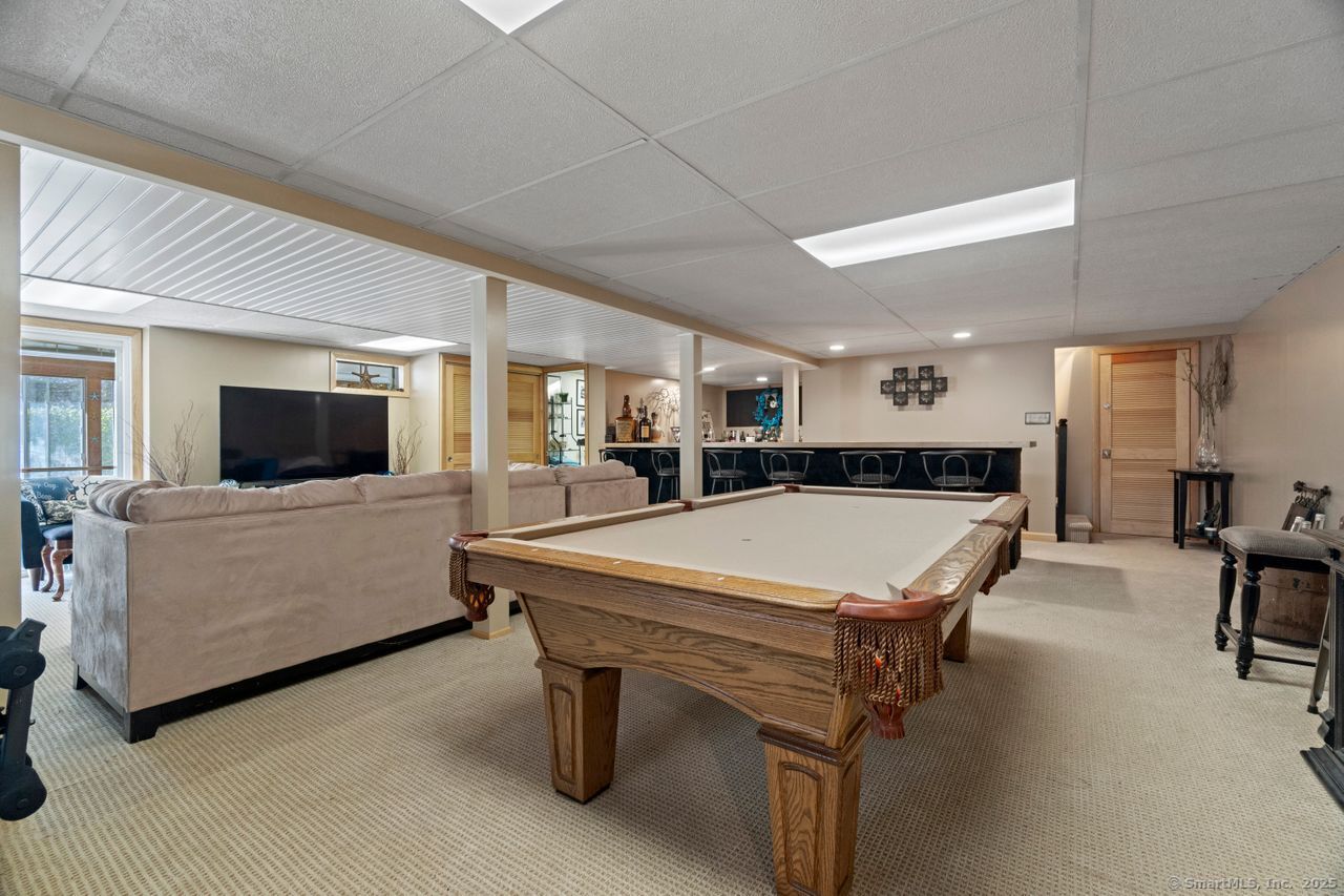 32 Forest Glen Drive, Woodbridge, Connecticut image 28