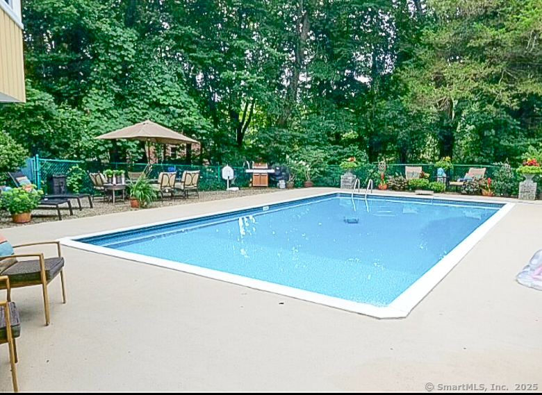 32 Forest Glen Drive, Woodbridge, Connecticut image 35