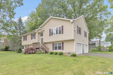 Homes For Sale - 110 Indian River Road<br/> Milford, CT 06460