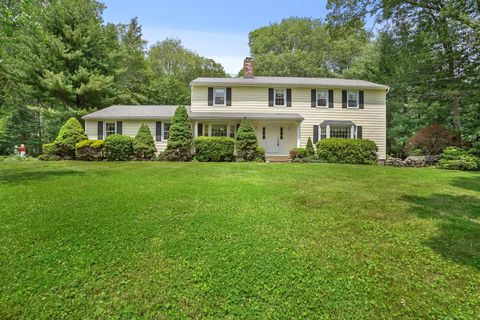 27 Kitcher Court Trumbull CT 06611
