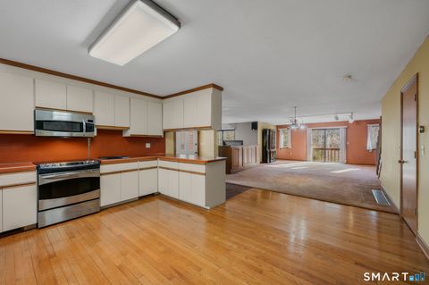 Tiny photo for 97 W Main Street #Apt 24, East Lyme, CT 06357 (MLS # 24144702)