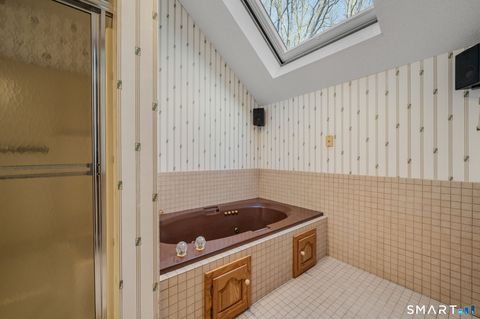 Tiny photo for 97 W Main Street #Apt 24, East Lyme, CT 06357 (MLS # 24144702)