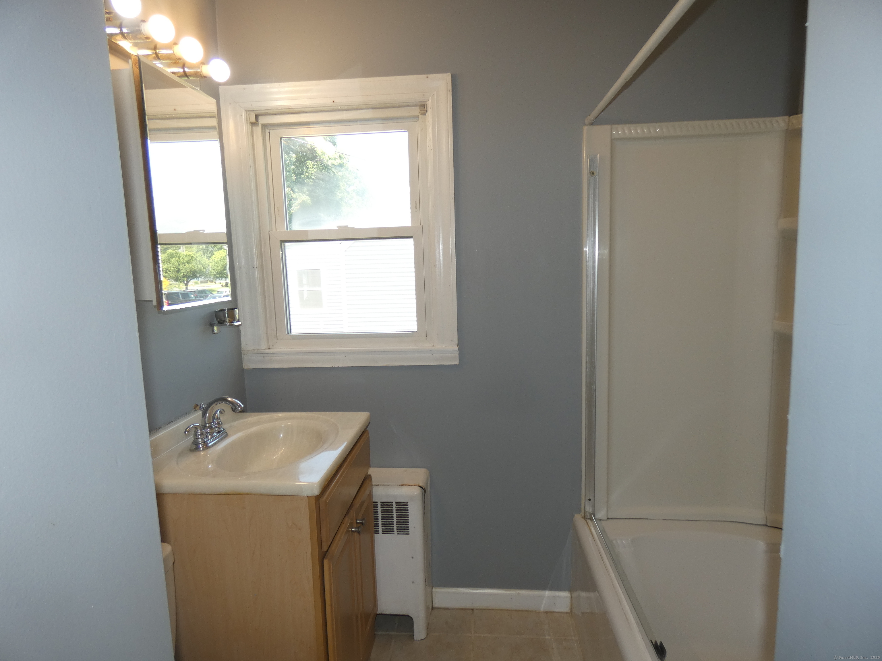 450 Thorme Street, Bridgeport, Connecticut image 17