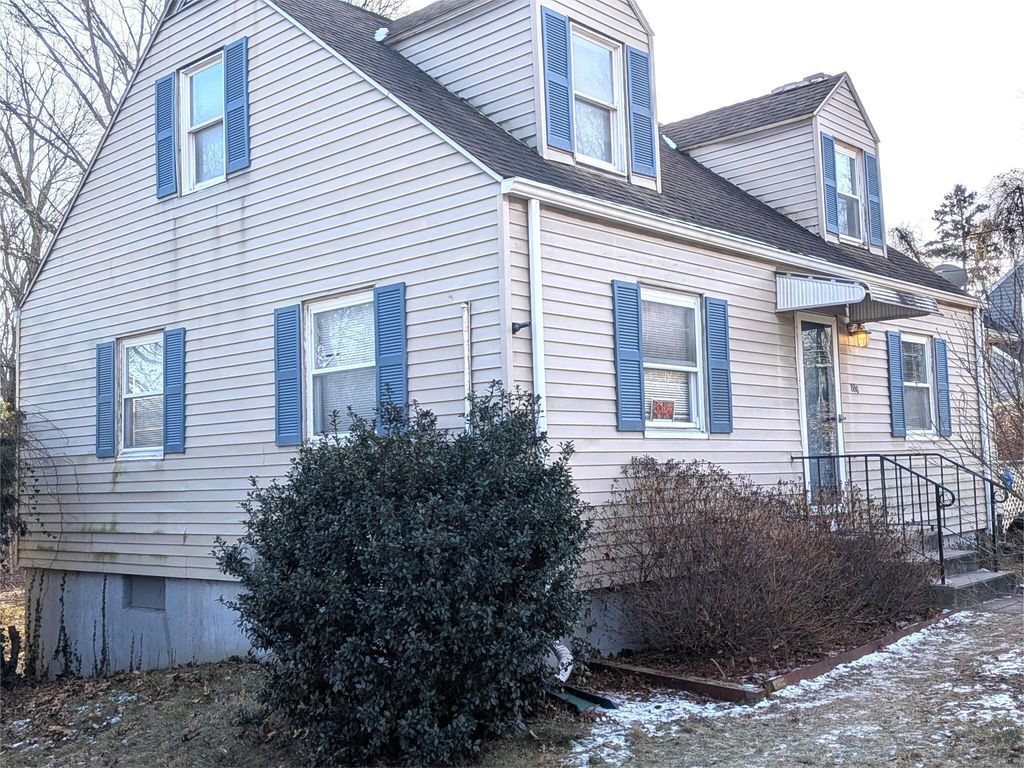 Photo of 880 Tolland Turnpike, Manchester, CT 06042 (MLS # 24143283)