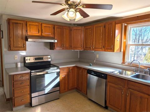 Tiny photo for 880 Tolland Turnpike, Manchester, CT 06042 (MLS # 24143283)