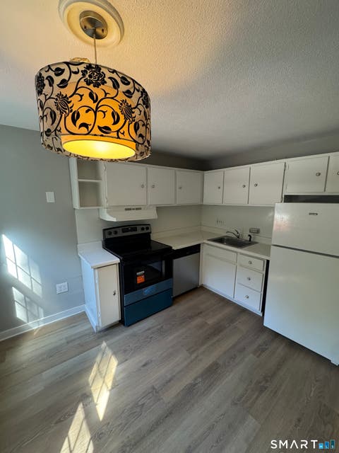 Tiny photo for 239 Old Farms Road #14C, Avon, CT 06001 (MLS # 24202332)