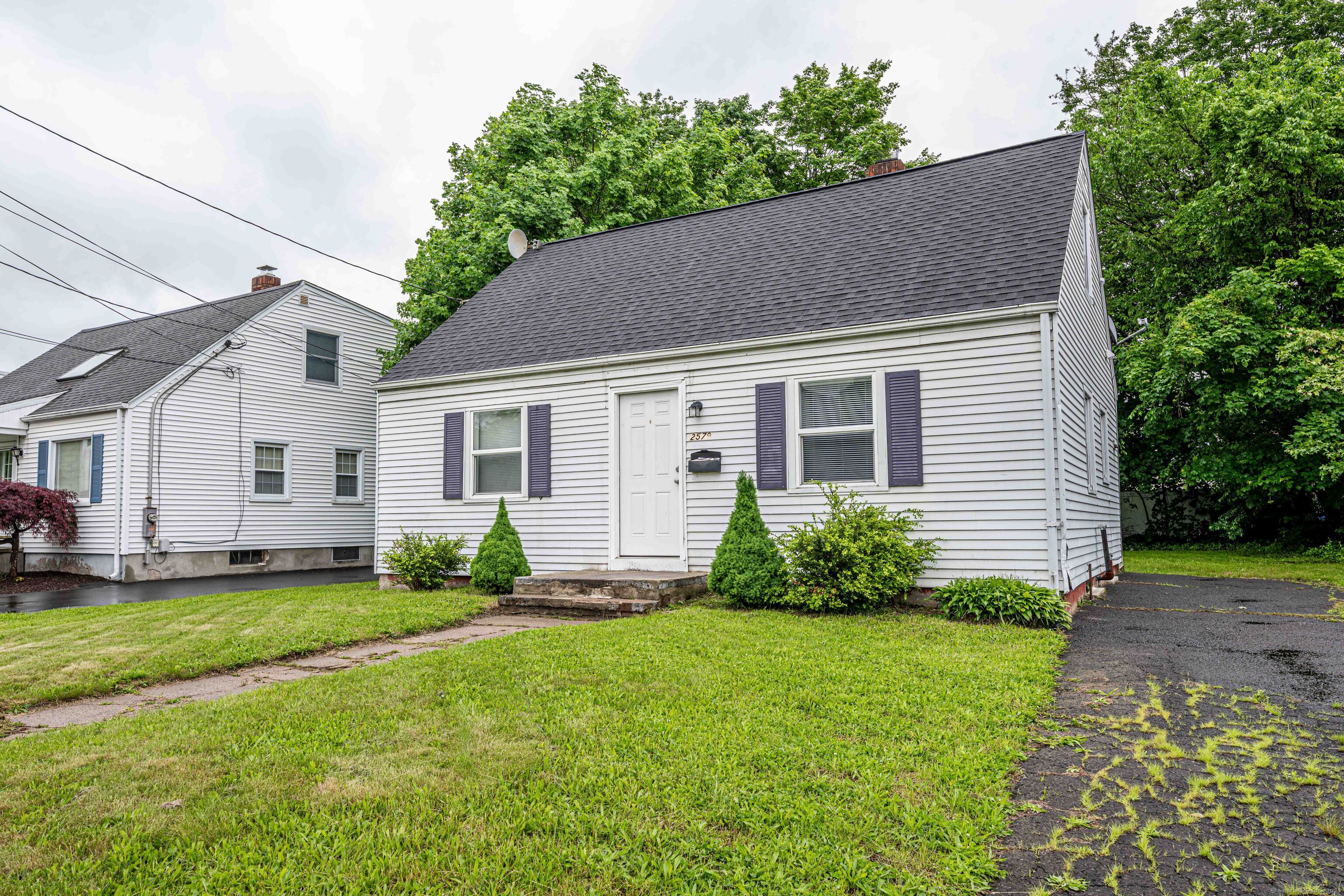 2579 Whitney Avenue, Hamden, Connecticut image 3