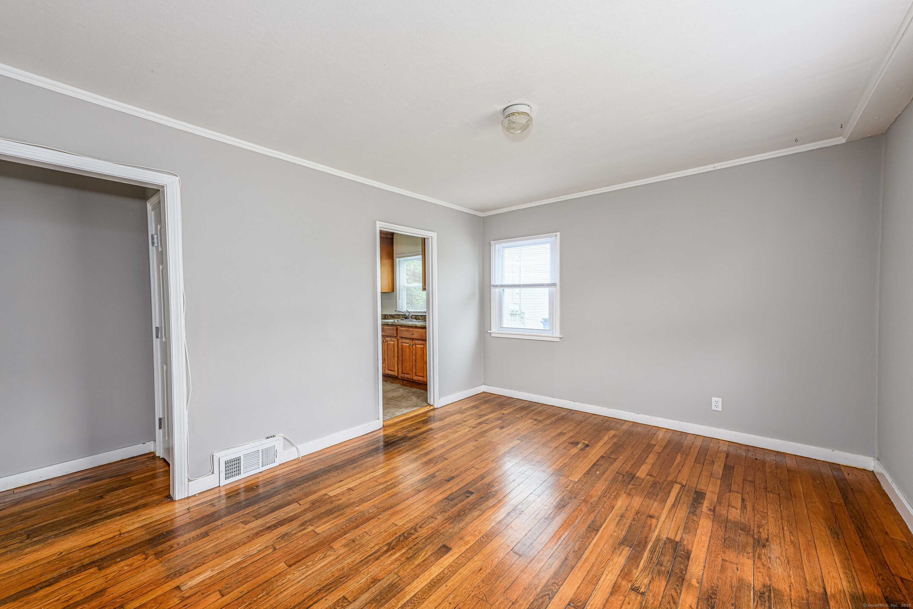 2579 Whitney Avenue, Hamden, Connecticut image 6