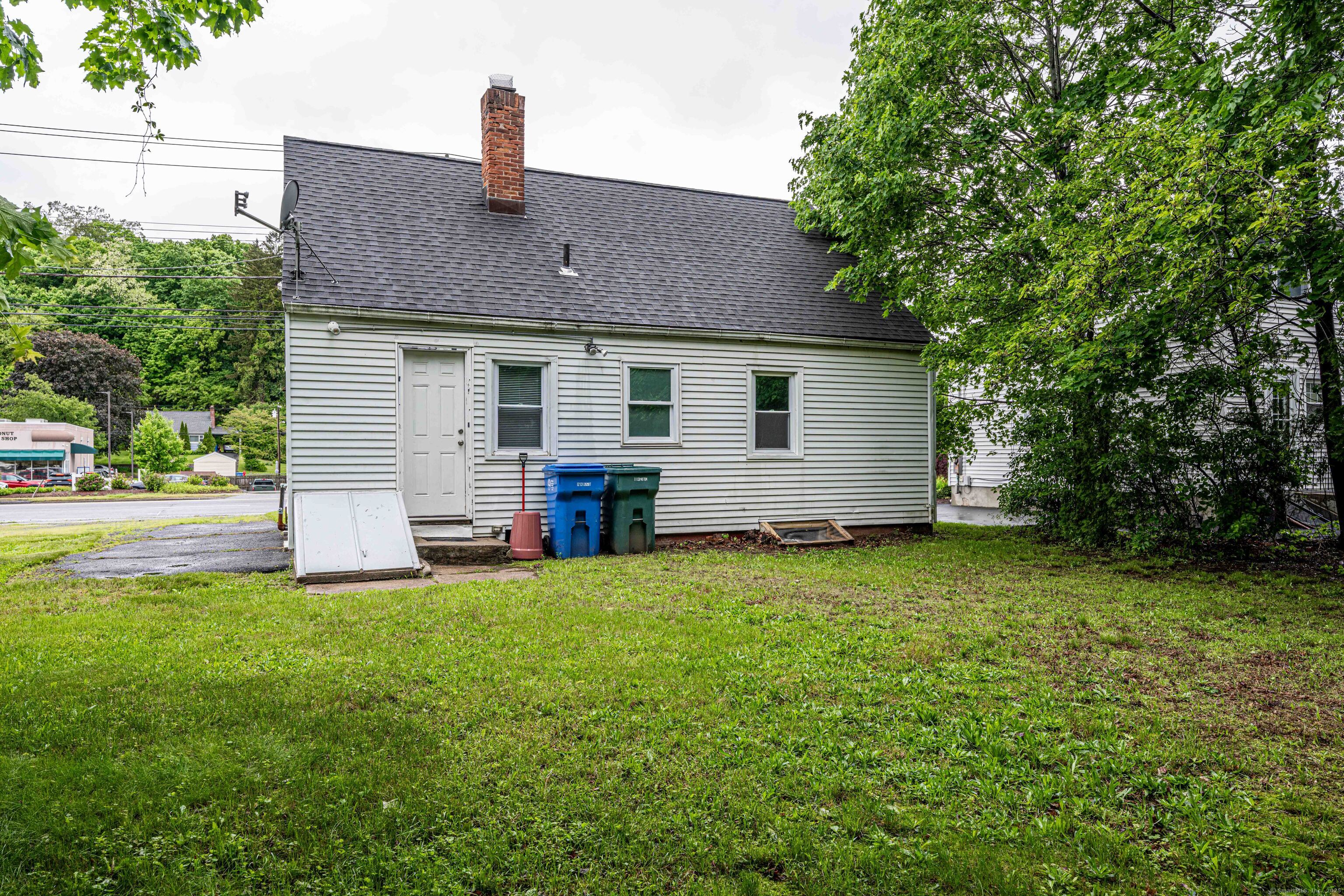 2579 Whitney Avenue, Hamden, Connecticut image 4