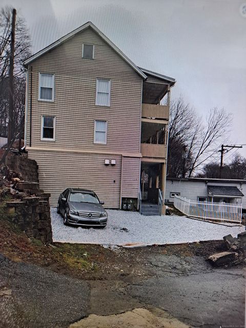 105 Camptown Avenue Derby CT 06418