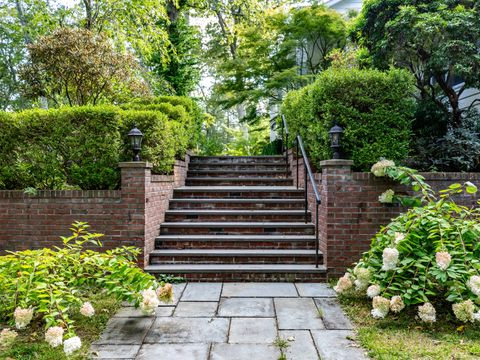 Tiny photo for 31 Hickory Lane, Roxbury, CT 06783 (MLS # 24133274)