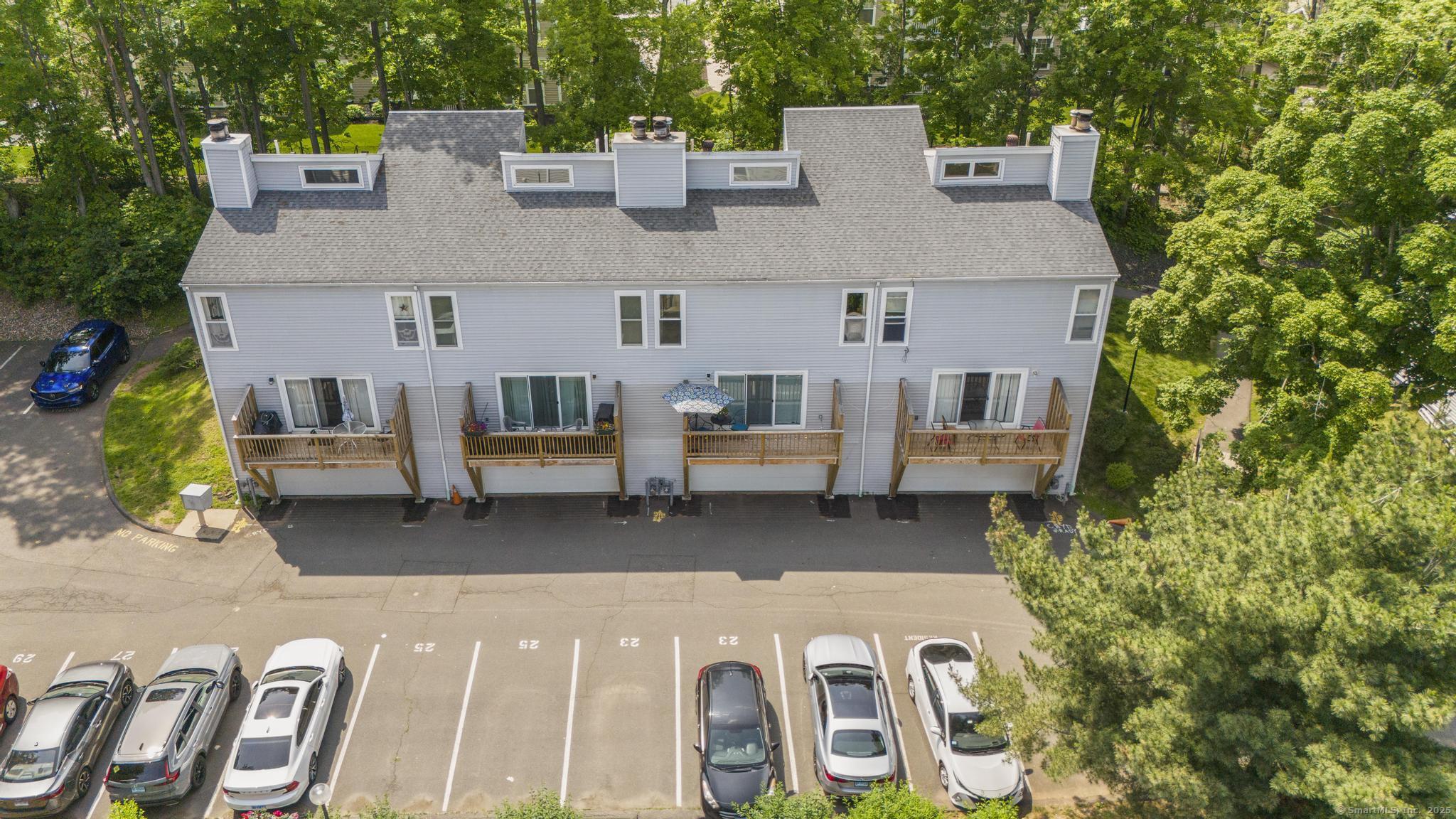 32 Glenview Drive 32
