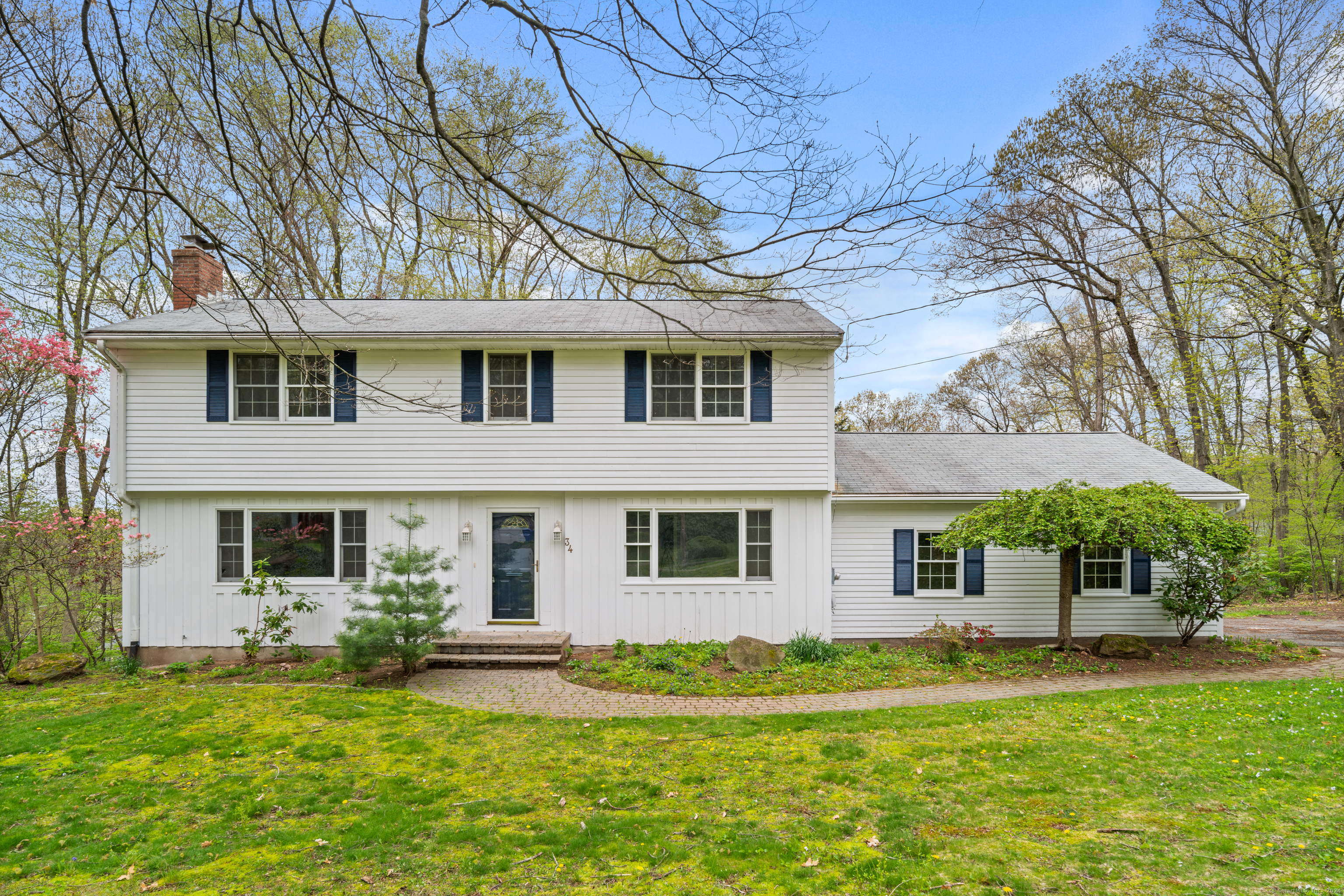 Property for Sale at 34 Blue Ridge Drive, South Windsor, Connecticut - Bedrooms: 4 
Bathrooms: 3 
Rooms: 8  - $525,000