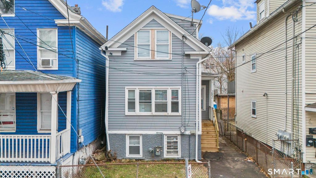 Photo of 282 Davenport Avenue, New Haven, CT 06519 (MLS # 24148619)