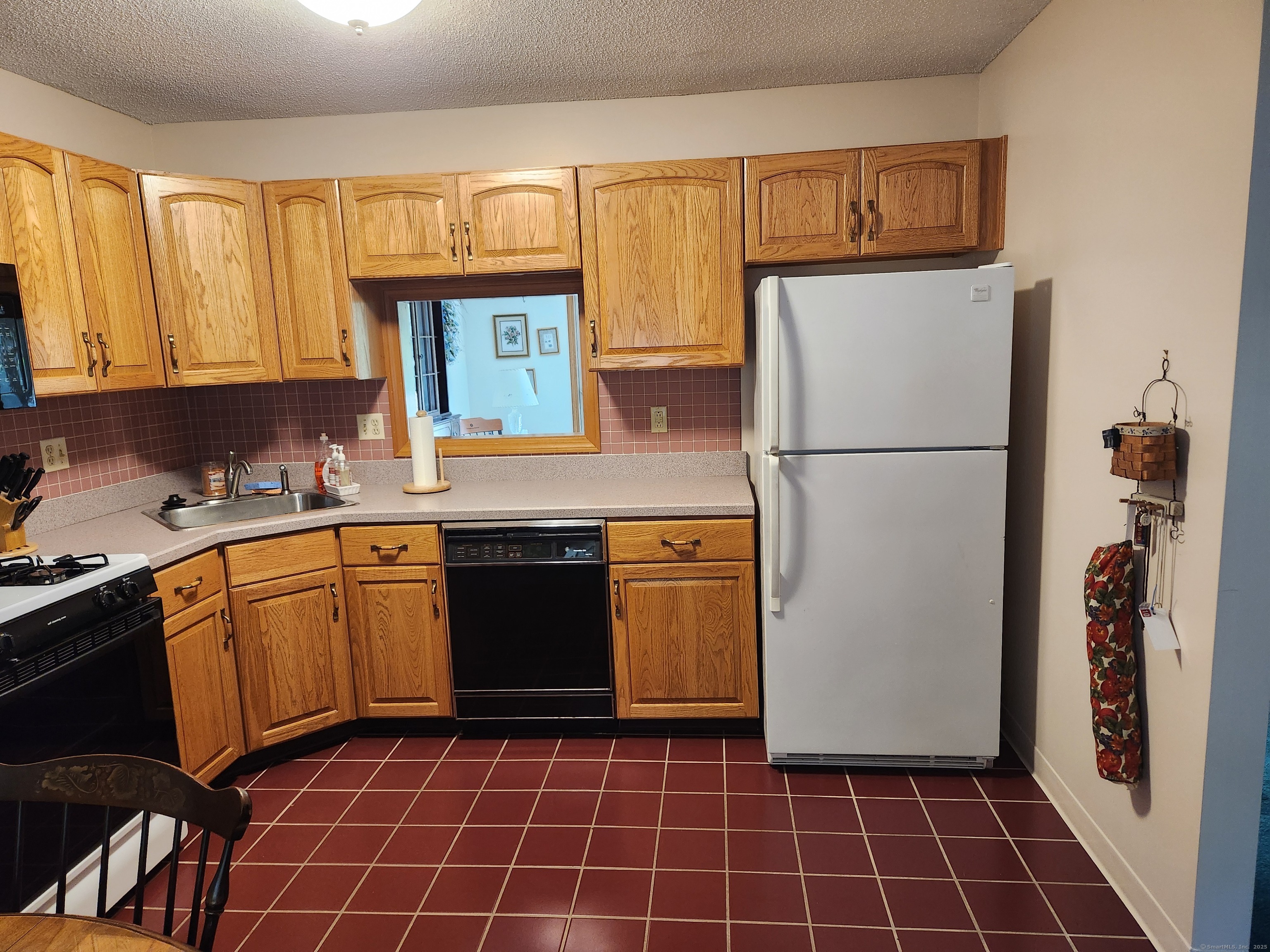 165 Foxboro Drive #165, Newington, Connecticut image 7