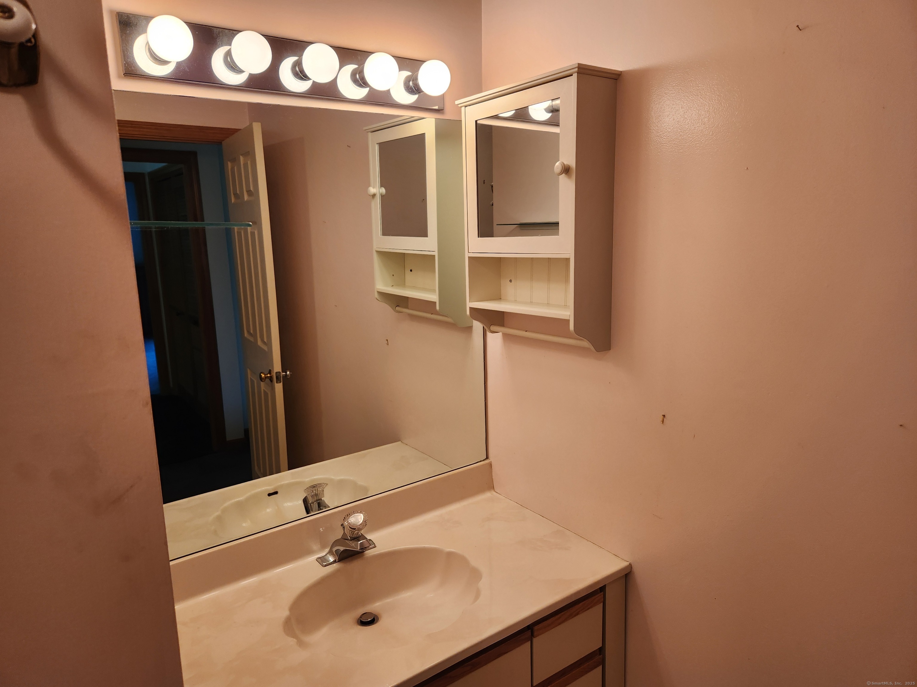 165 Foxboro Drive #165, Newington, Connecticut image 20