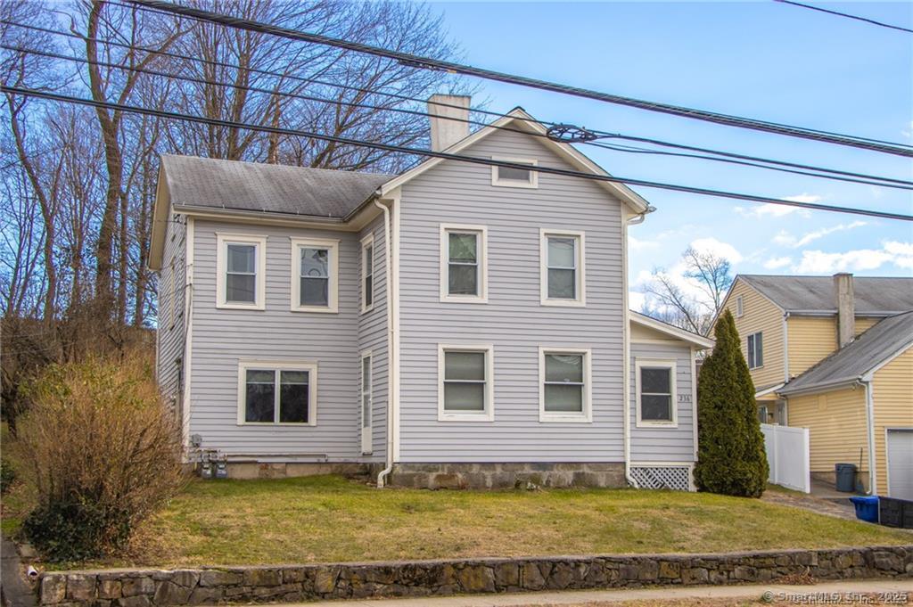 Rental Property at Flax Hill Road 2, Norwalk, Connecticut - Bedrooms: 2 
Bathrooms: 1 
Rooms: 4  - $2,500 MO.