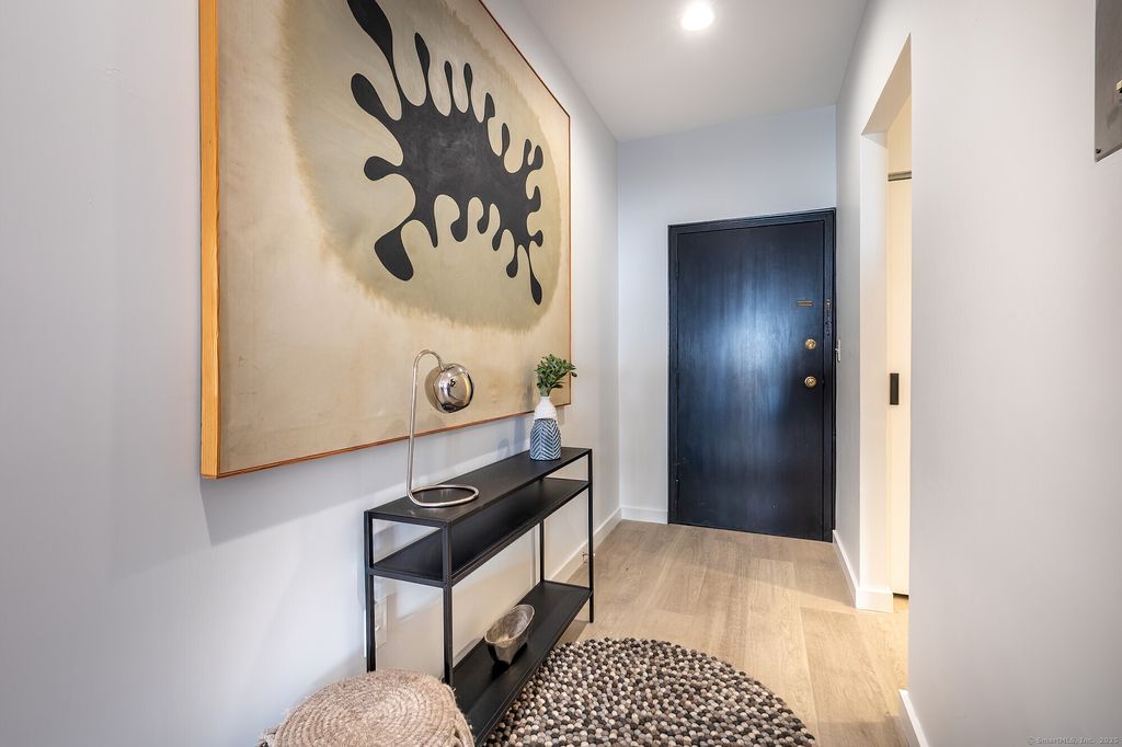 Photo of 94 Washington Street #APT 6, Norwalk, CT 06854 (MLS # 24157100)