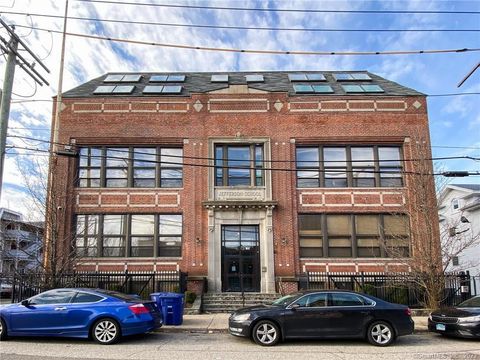 Photo of 325 Myrtle Avenue #1302, Bridgeport, CT 06604 (MLS # 24129062)