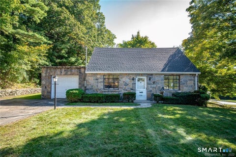 Photo of 846 Main Street, Somers, CT 06071 (MLS # 24210227)