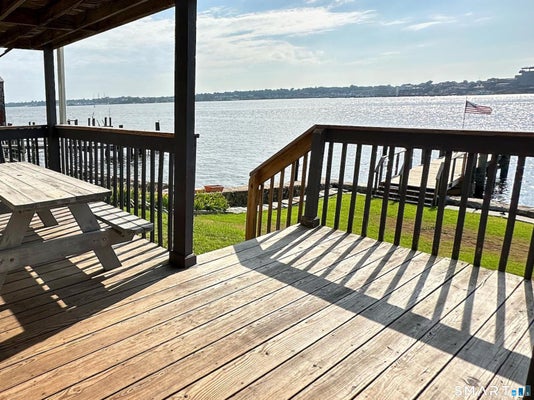 251 THAMES ST, GROTON, CT 06340 - Image bae054d402de3d8ecd02db949f6155d4/680878384