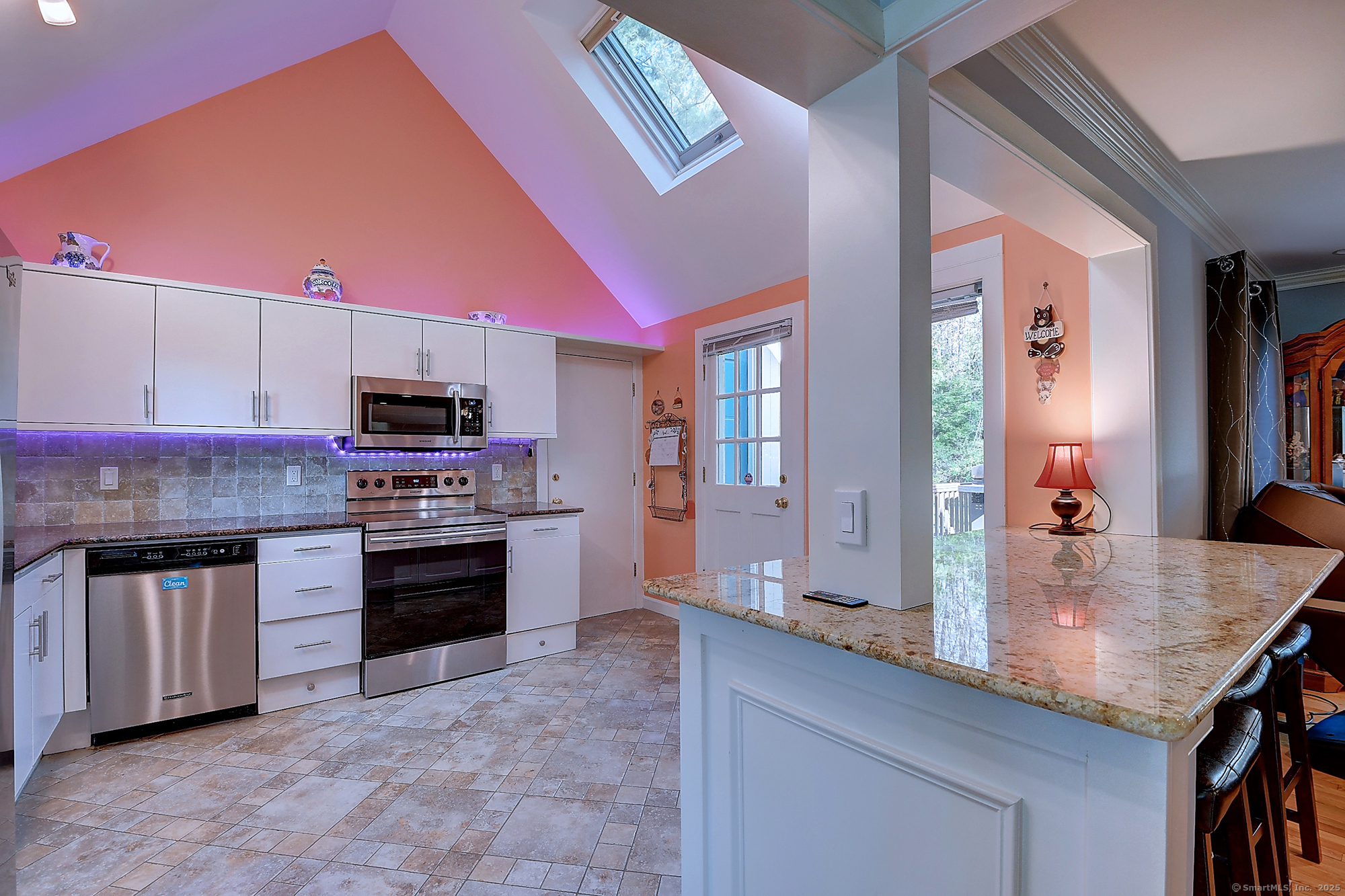 189 Red Stone Hill #17, Bristol, Connecticut image 8