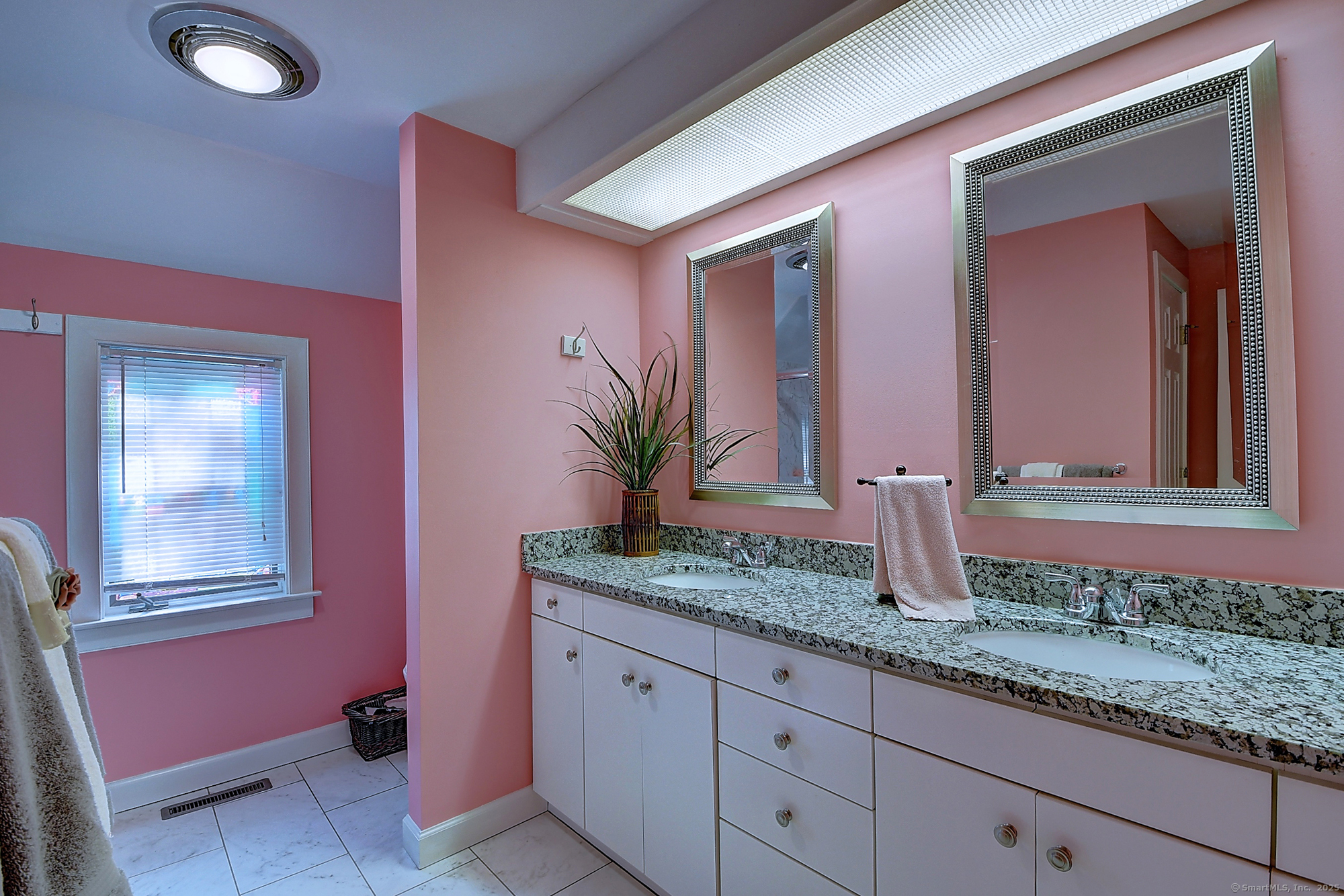 189 Red Stone Hill #17, Bristol, Connecticut image 15