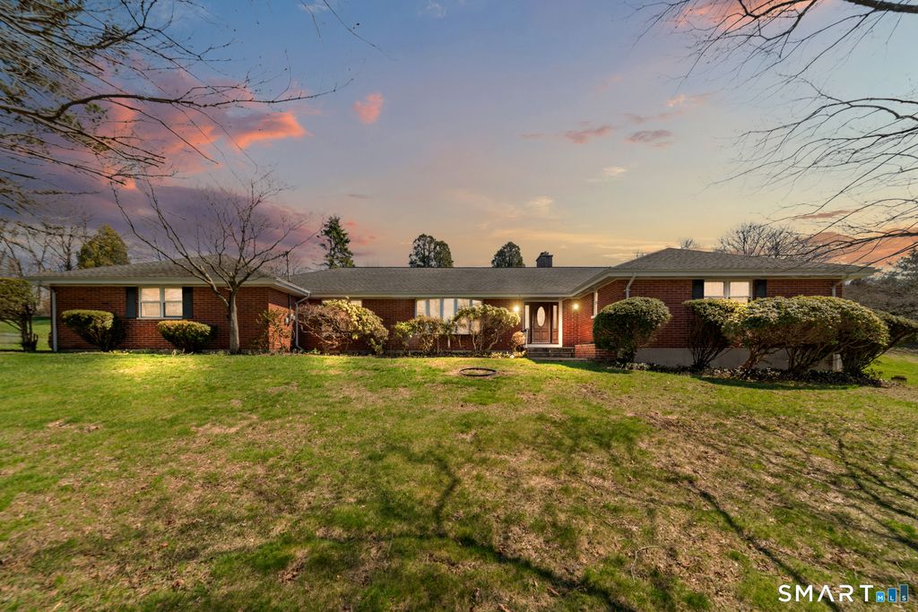 Photo of 131 Sentinel Hill Road, Derby, CT 06418 (MLS # 24166518)