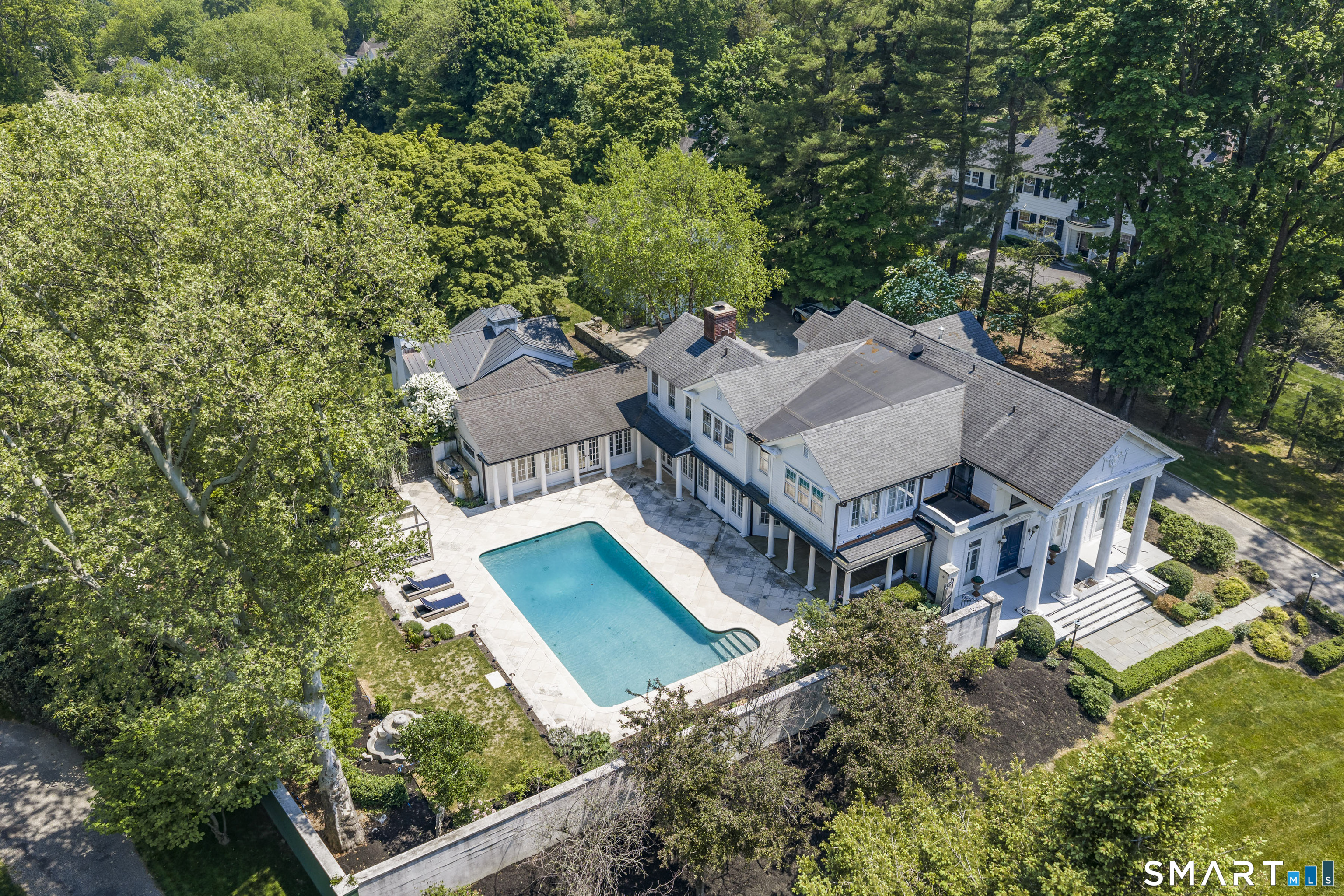 817 Sasco Hill Road