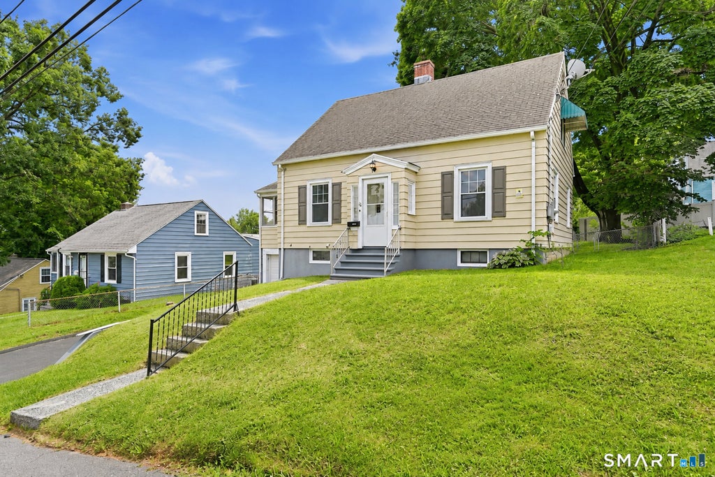 Photo of 34 Corona Drive, Waterbury, CT 06708 (MLS # 24208722)