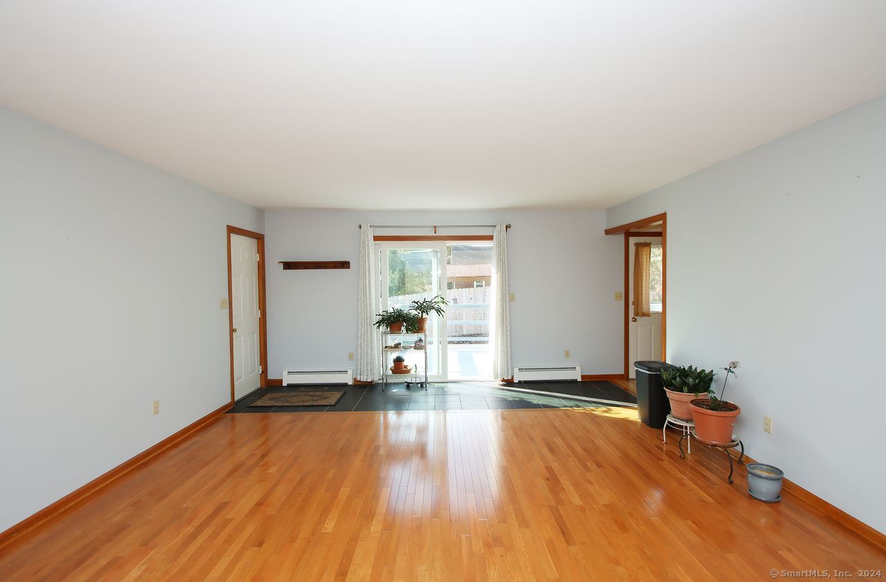 120 Homewood Avenue, North Haven, Connecticut image 5