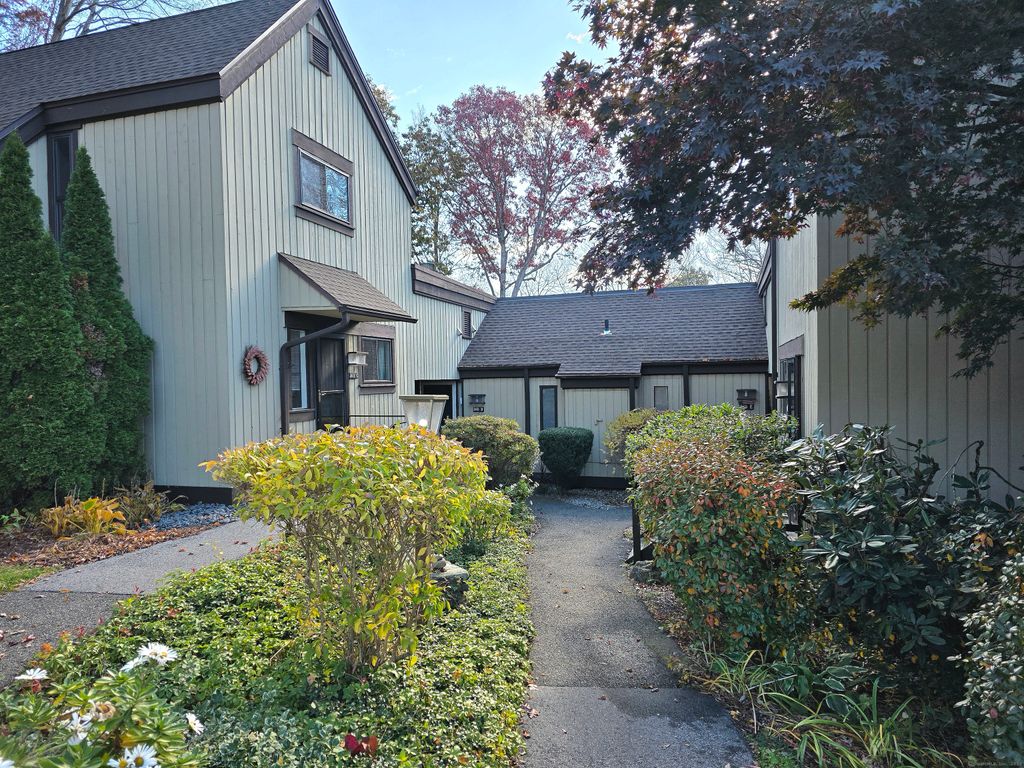 Photo of 563 Heritage Village #F, Southbury, CT 06488 (MLS # 24134592)