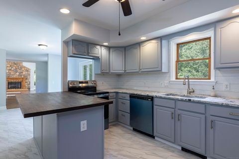 Tiny photo for 101 Center Road, Woodstock, CT 06281 (MLS # 24144460)