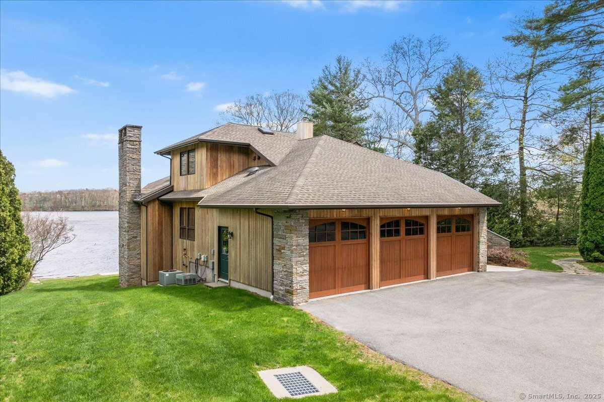 83 Burdick Lane