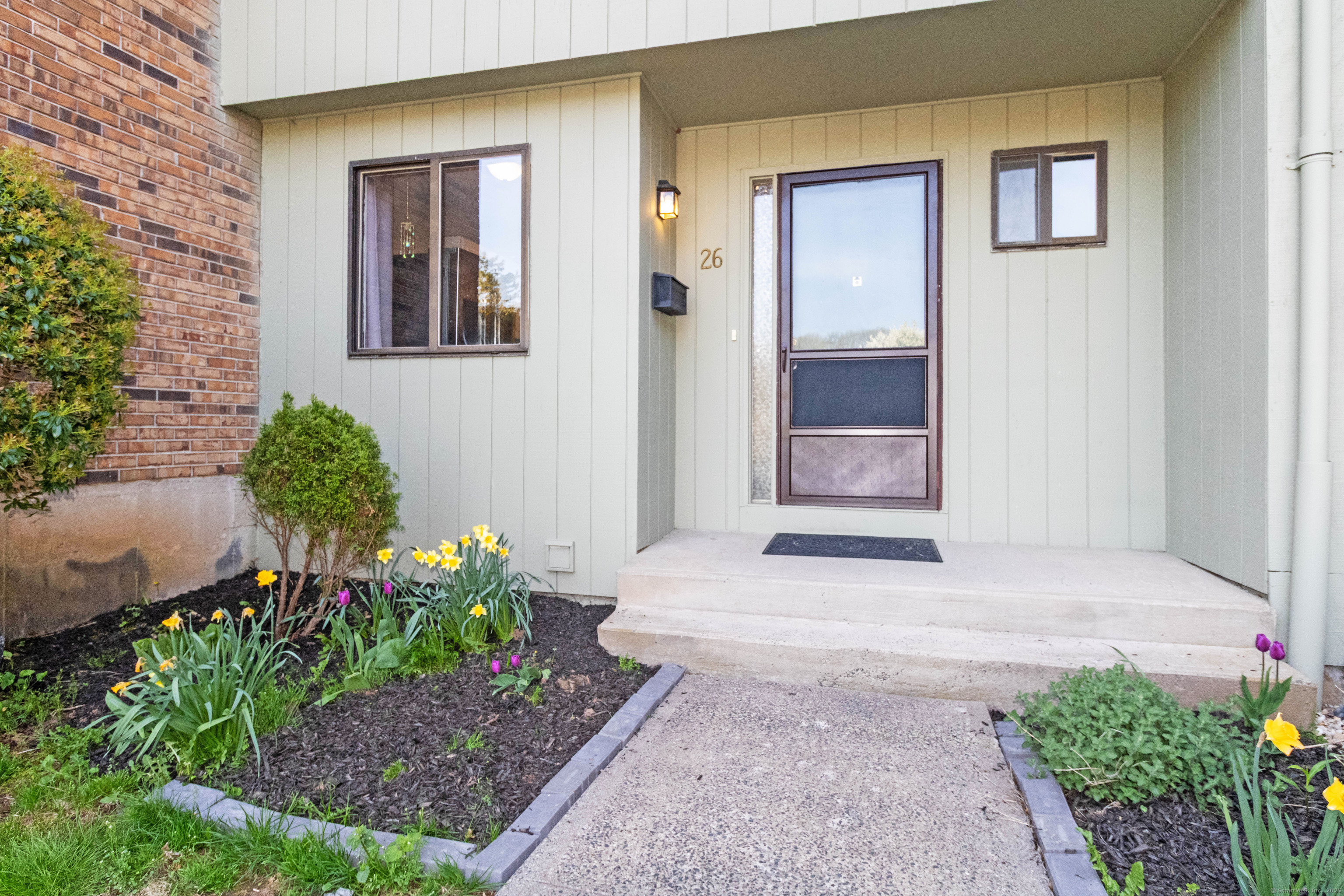 Property for Sale at Margo Court 26, Cromwell, Connecticut - Bedrooms: 2 
Bathrooms: 2 
Rooms: 5  - $240,000