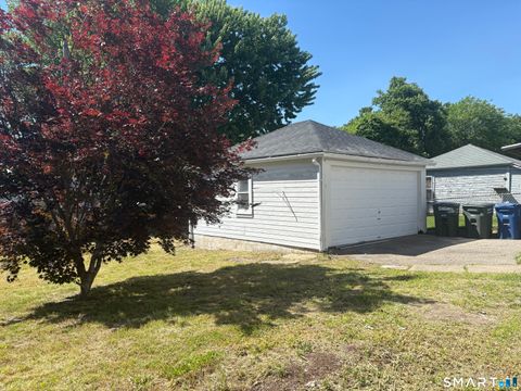 Tiny photo for 231 Goddard Avenue #3rd Floor, Bridgeport, CT 06610 (MLS # 24181889)