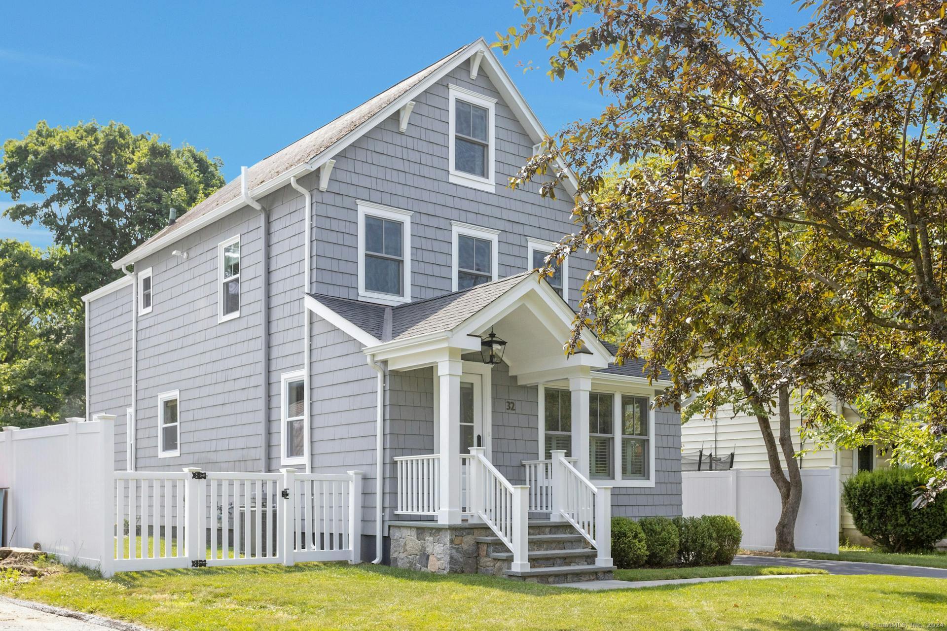 32 Greenwood Avenue